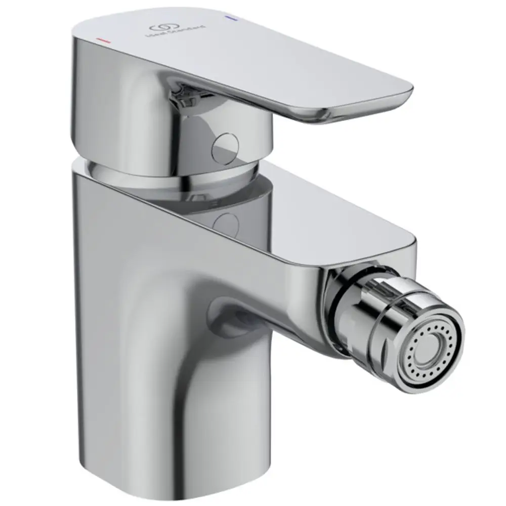 Bidetarmatur von Ideal Standard mit einer einteiligen Chrom-Oberfläche und einem seitlichen Bedienhebel, der die Wasserzufuhr reguliert.